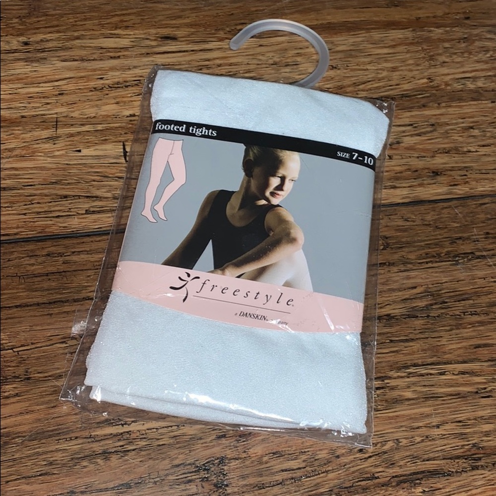 Danskin Freestyle footed tights